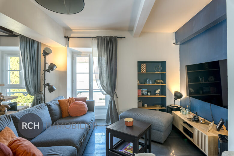 Photos du bien : Exclusivité – Saint-Léger-en-Yvelines – Maison ancienne avec joli jardin clos de mur