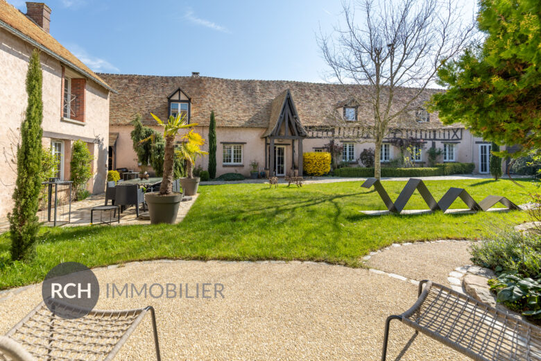 Photos du bien : Rouvres – Magnifique propriété ancienne alliant authenticité et confort contemporain