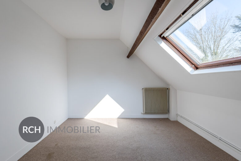 Photos du bien : Seul mandataire – Le Tremblay-sur-Mauldre – Maison familiale dans un environnement calme avec sous-sol total