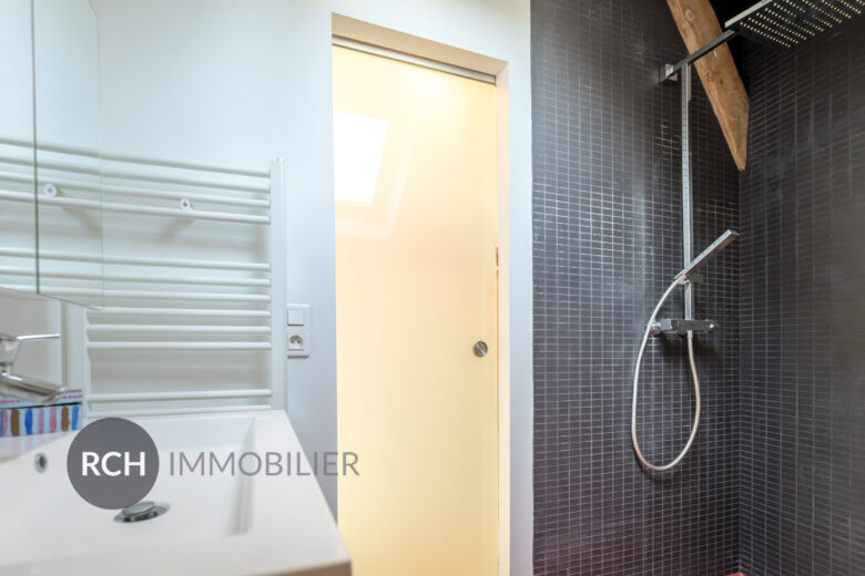 Photos du bien : Exclusivité – Saint-Léger-en-Yvelines – Maison ancienne avec joli jardin clos de mur