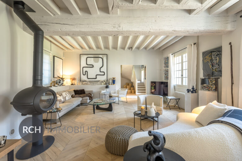 Photos du bien : Rouvres – Magnifique propriété ancienne alliant authenticité et confort contemporain