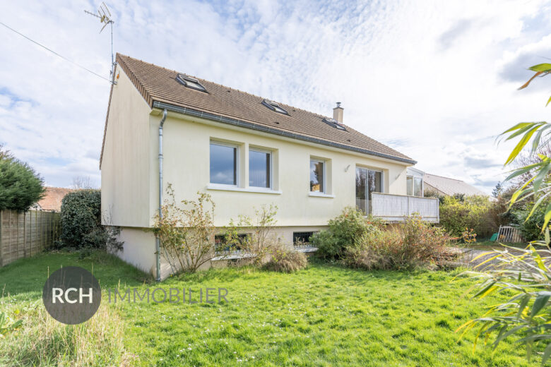 Photos du bien : Adainville – Forêt à pied – Maison familiale avec joli jardin arboré