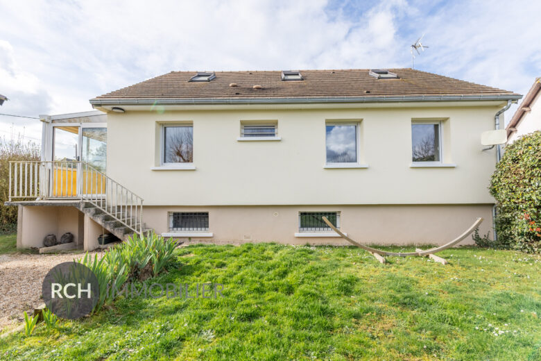 Photos du bien : Adainville – Forêt à pied – Maison familiale avec joli jardin arboré