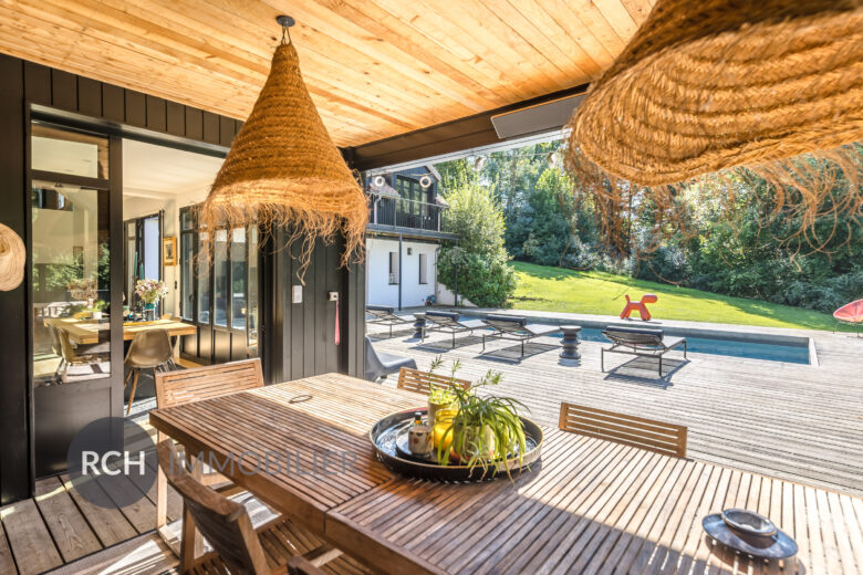 Photos du bien : Aux portes de Montfort l&rsquo;Amaury – Propriété contemporaine au style unique pensée pour la famille