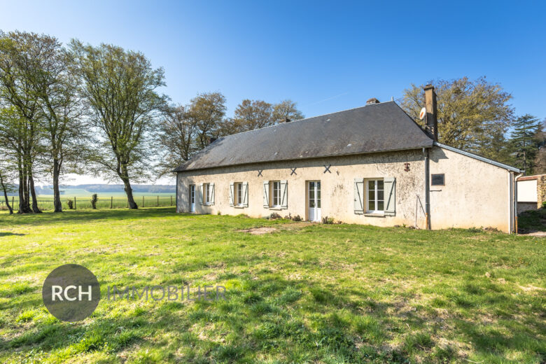 Photos du bien : La Hauteville – Maison à rénover avec grenier à aménager dans un environnement calme
