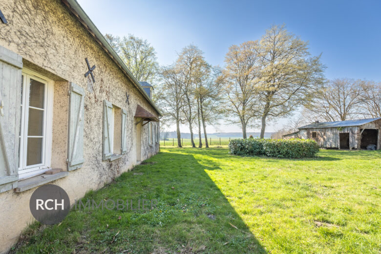 Photos du bien : La Hauteville – Maison à rénover avec grenier à aménager dans un environnement calme