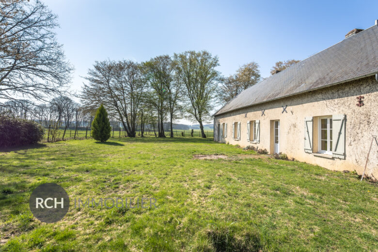 Photos du bien : La Hauteville – Maison à rénover avec grenier à aménager dans un environnement calme