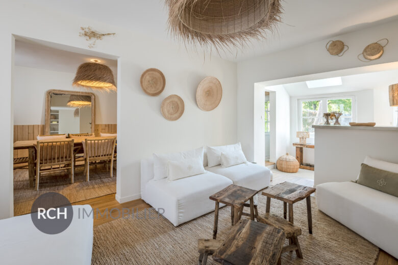 Photos du bien : Montfort l&rsquo;Amaury – Bien unique avec piscine dans le centre historique