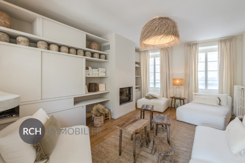 Photos du bien : Montfort l&rsquo;Amaury – Bien unique avec piscine dans le centre historique