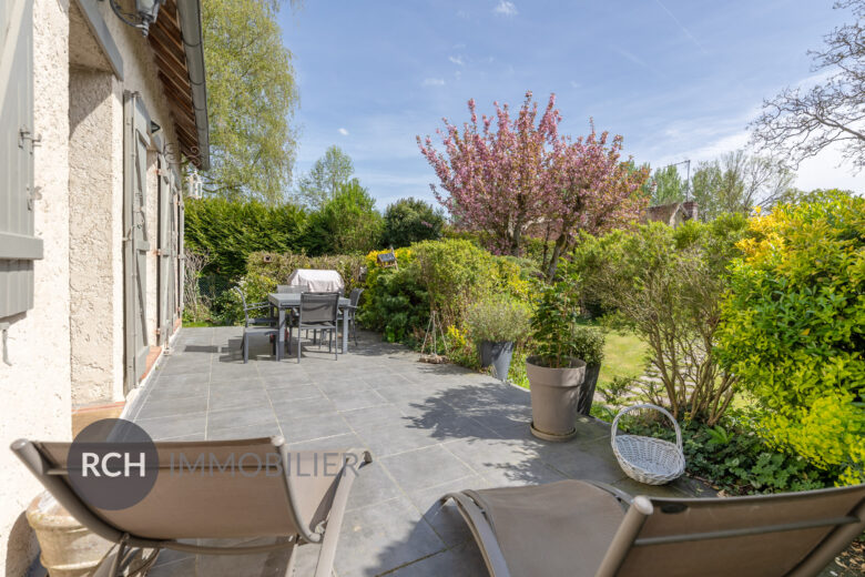 Photos du bien : Seul mandataire – Gambais – Charmante maison au coeur d&rsquo;un écrin de verdure