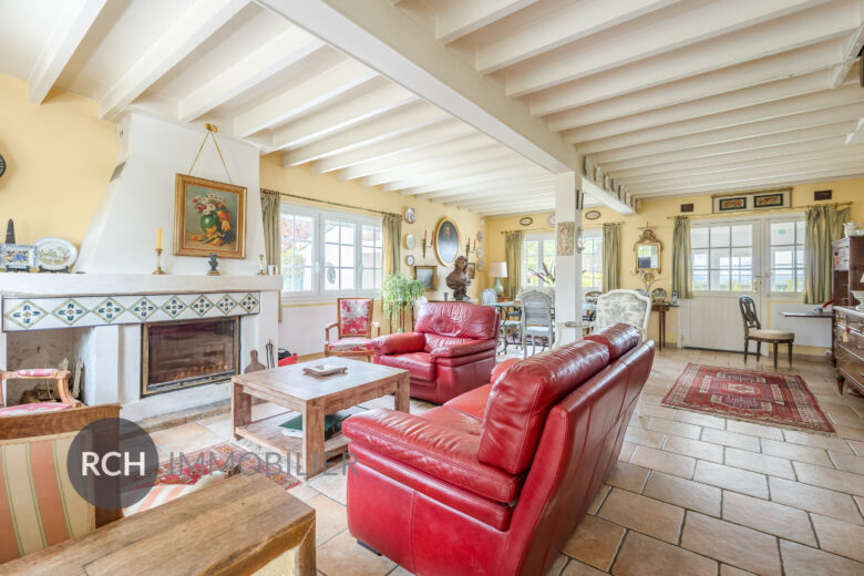 Photos du bien : Le Tremblay-sur-Mauldre – Maison familiale au calme avec joli jardin