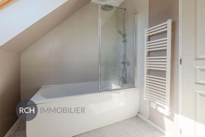 Photos du bien : Exclusivité – Autouillet – Jolie maison récente