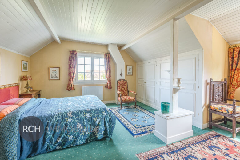 Photos du bien : Le Tremblay-sur-Mauldre – Maison familiale au calme avec joli jardin