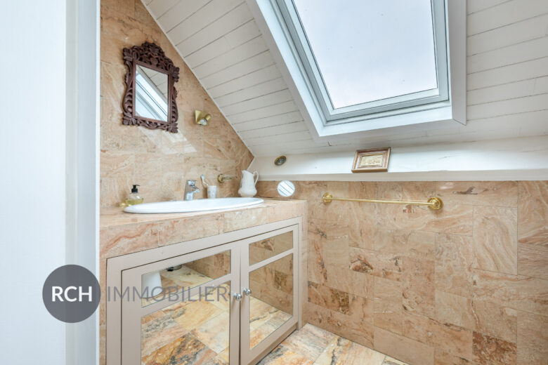 Photos du bien : Le Tremblay-sur-Mauldre – Maison familiale au calme avec joli jardin