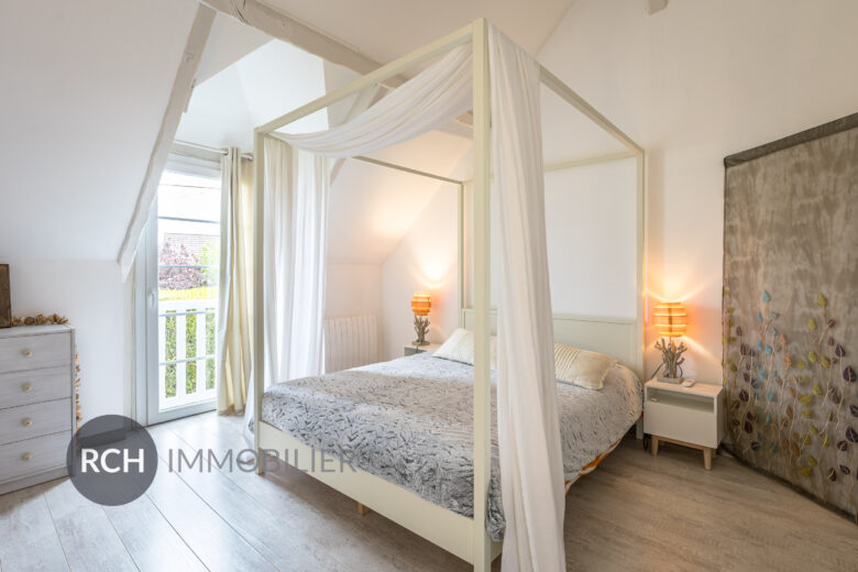 Photos du bien : Exclusivité – Boissy-Sans-Avoir – Maison familiale entièrement rénovée située au coeur d&rsquo;un village