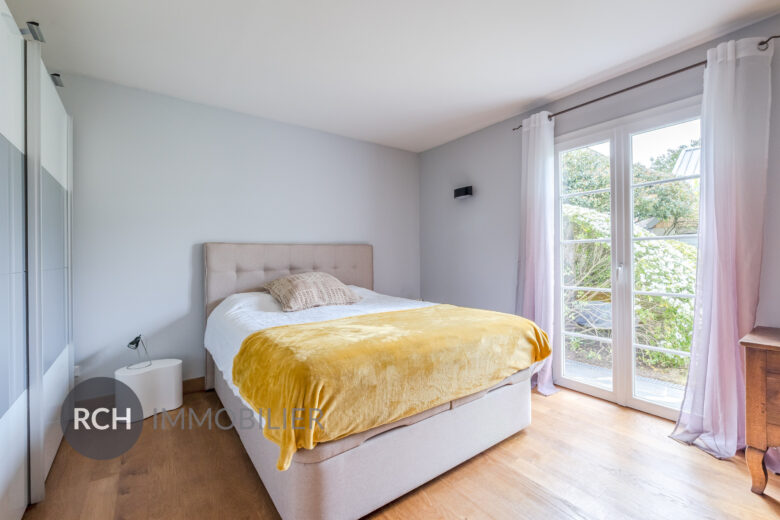 Photos du bien : Exclusivité – Boissy-Sans-Avoir – Maison familiale entièrement rénovée située au coeur d&rsquo;un village