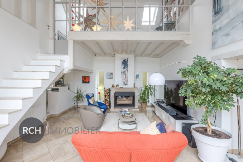 Photos du bien : Exclusivité – Boissy-Sans-Avoir – Maison familiale entièrement rénovée située au coeur d&rsquo;un village