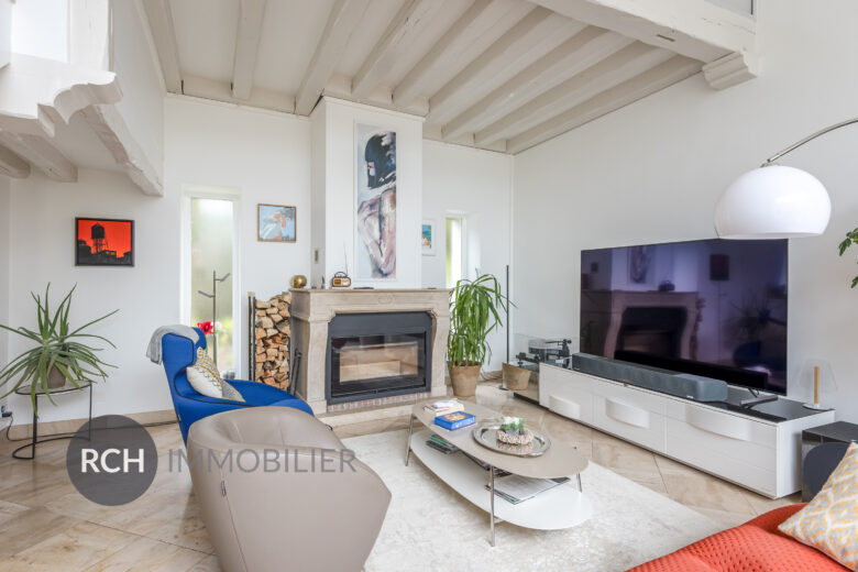 Photos du bien : Exclusivité – Boissy-Sans-Avoir – Maison familiale entièrement rénovée située au coeur d&rsquo;un village