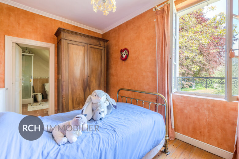 Photos du bien : Flexanville – Maison bourgeoise en coeur de village
