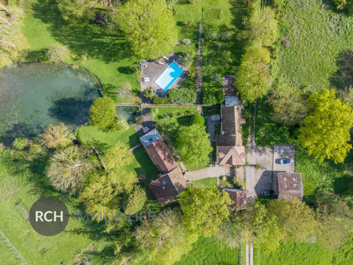 Photos du bien : Flexanville – Propriété d&rsquo;exception avec piscine chauffée sur un beau parc arboré