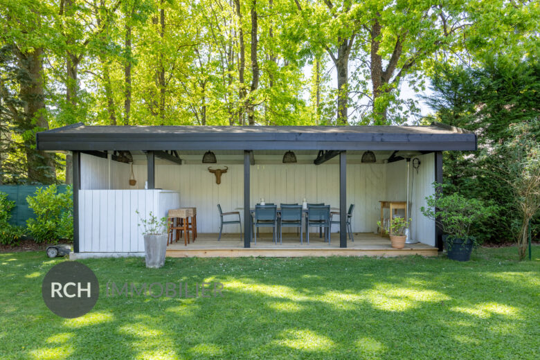 Photos du bien : Gambais – Propriété entièrement rénovée dans un environnement privilégié avec piscine chauffée