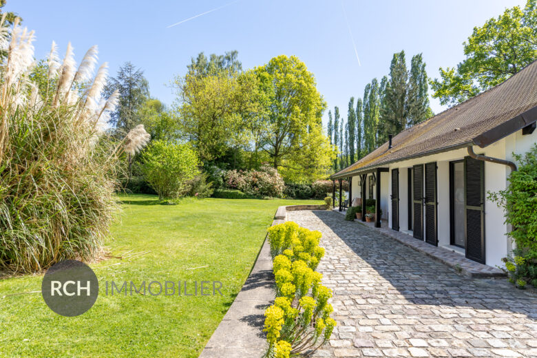 Photos du bien : Gambais – Propriété entièrement rénovée dans un environnement privilégié avec piscine chauffée