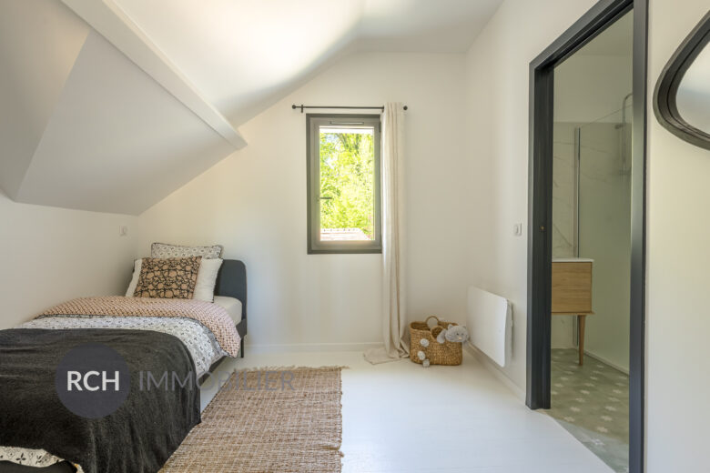 Photos du bien : Gambais – Propriété entièrement rénovée dans un environnement privilégié avec piscine chauffée