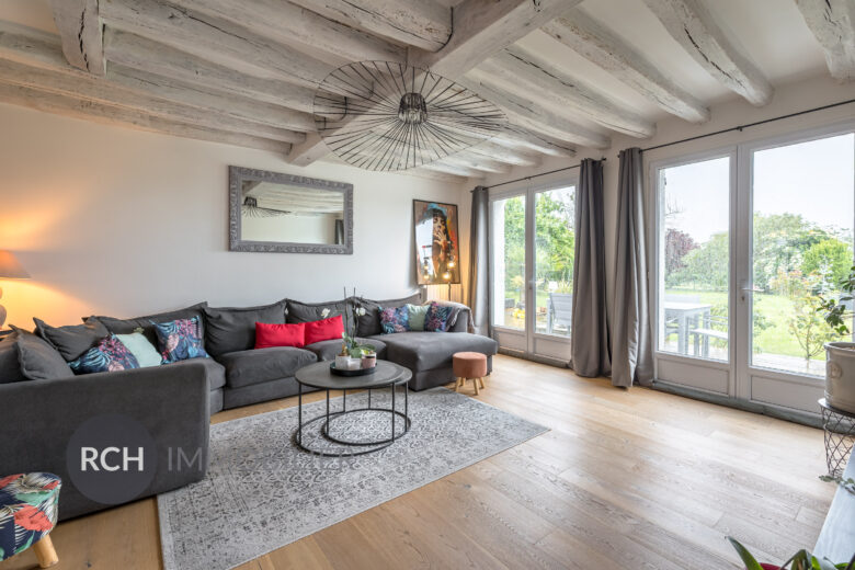 Photos du bien : Exclusivité – Location – Auteuil-le-Roi – Charmante maison meublée sur un beau terrain avec jacuzzi