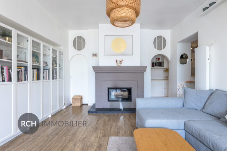 Photos du bien : Exclusivité – Montfort-l’Amaury Centre – Bel appartement avec jardin au coeur du village