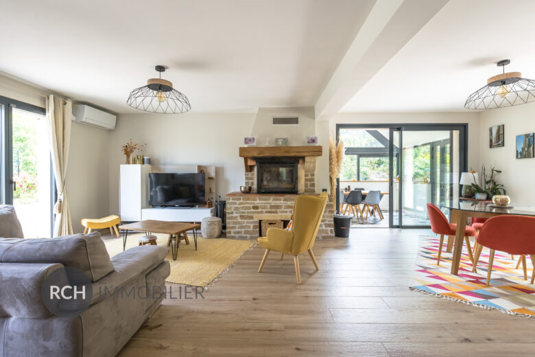 Photos du bien : Gambais – Charmante maison familiale sur un beau terrain avec forêt à pied