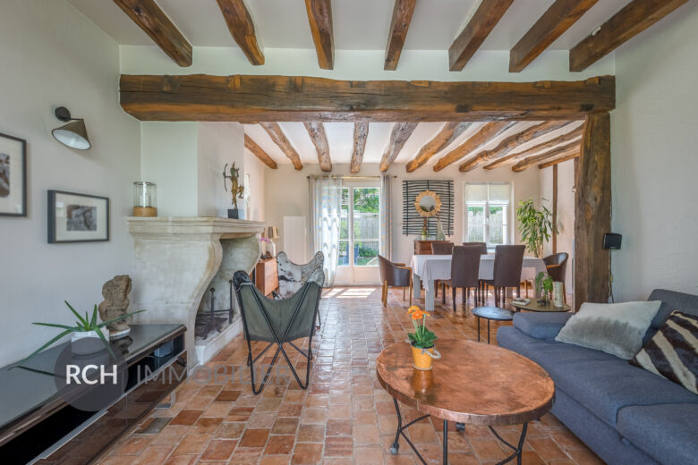 Photos du bien : Exclusivité – Gambais Centre – Très jolie maison « Serge Gautier » nichée sur un beau terrain arboré