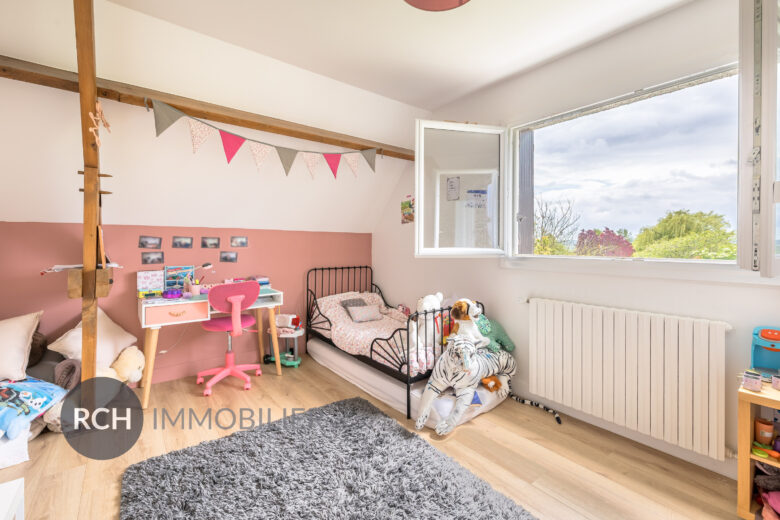 Photos du bien : Exclusivité – Location – Auteuil-le-Roi – Charmante maison meublée sur un beau terrain avec jacuzzi