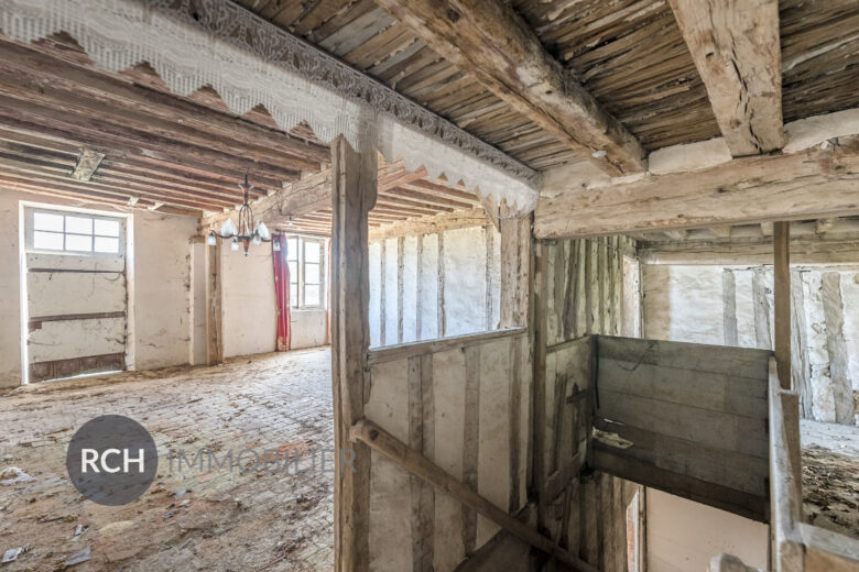 Photos du bien : Exclusivité – Garancières – Maison en pierre à personnaliser avec joli jardin arboré