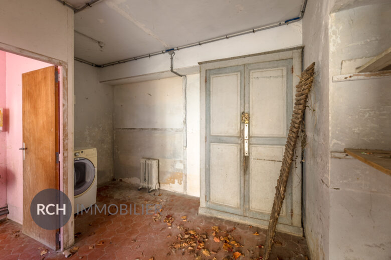 Photos du bien : Exclusivité – Garancières – Maison en pierre à personnaliser avec joli jardin arboré