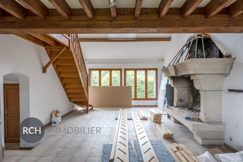 Photos du bien : Montfort-l’Amaury – Maison pleine de charme à rénover
