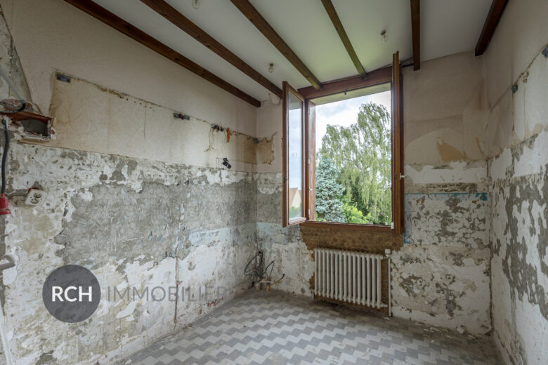Photos du bien : Montfort-l’Amaury – Maison pleine de charme à rénover
