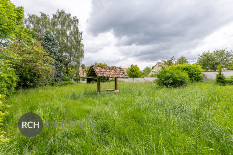 Photos du bien : Montfort-l’Amaury – Maison pleine de charme à rénover