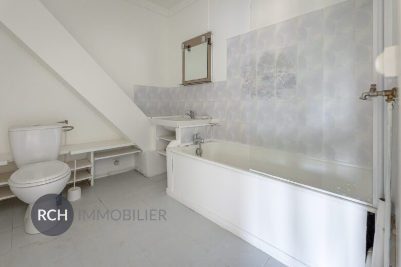 Photos du bien : Montfort-l’Amaury – Duplex de 82,87 m2 en plein coeur du centre historique