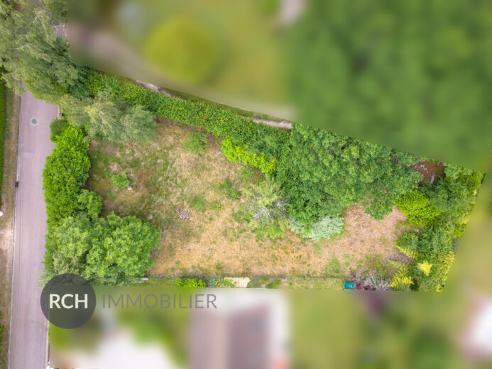 Photos du bien : Saint Léger en Yvelines – Seul Mandataire – Joli terrain  plat de 820m2