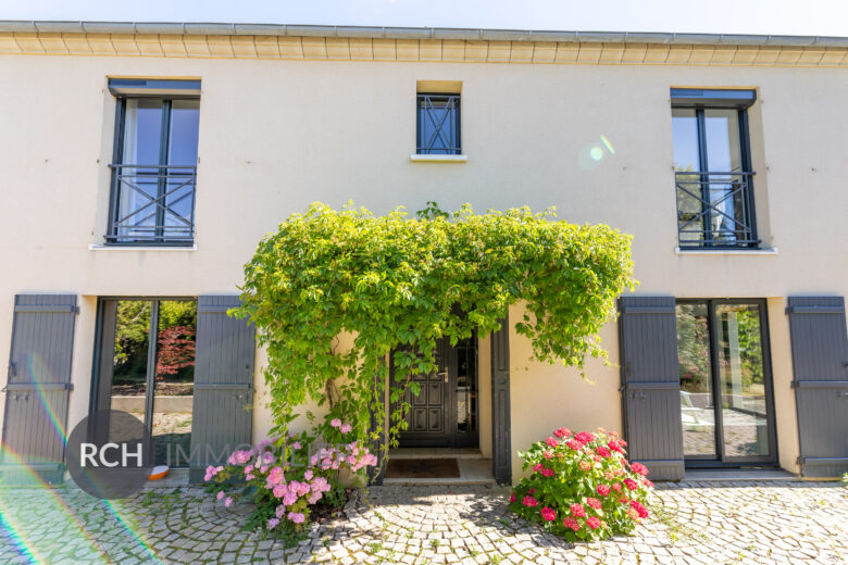 Photos du bien : Exclusivité – Location – Méré – Grande maison familiale au calme