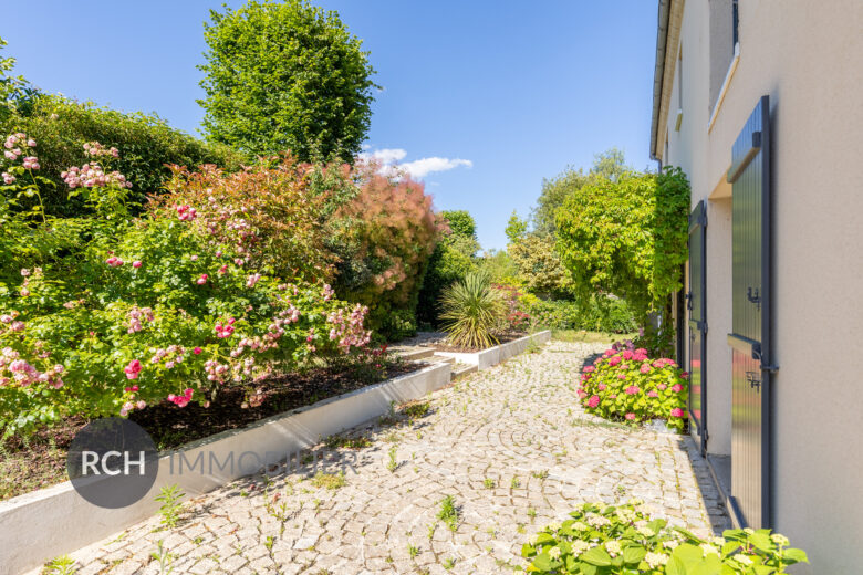Photos du bien : Exclusivité – Location – Méré – Grande maison familiale au calme