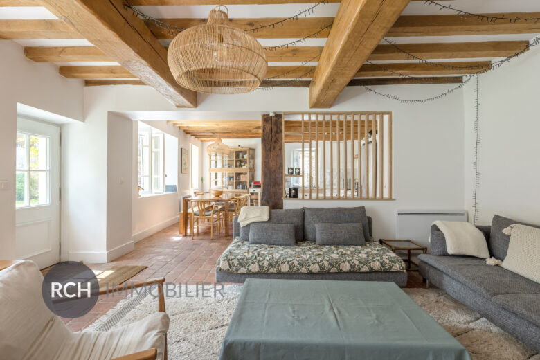 Photos du bien : Adainville – Charmante maison ancienne avec dépendance en coeur de forêt