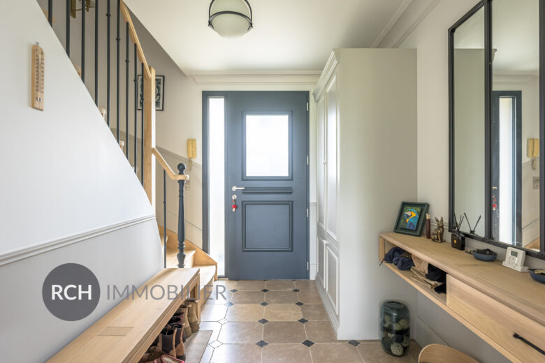 Photos du bien : Exclusivité – Location – Montfort-l’Amaury – Charmante maison familiale parfaitement rénovée dans un environnement calme