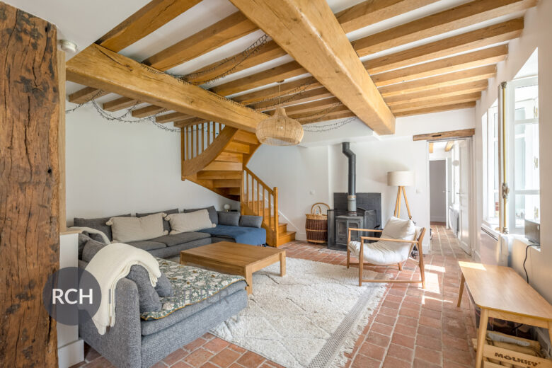 Photos du bien : Adainville – Charmante maison ancienne avec dépendance en coeur de forêt