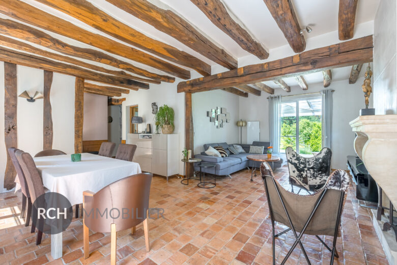 Photos du bien : Exclusivité – Gambais Centre – Très jolie maison « Serge Gautier » nichée sur un beau terrain arboré
