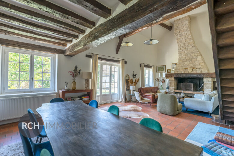 Photos du bien : Richebourg – Charmante maison ancienne avec maison d&rsquo;amis et piscine