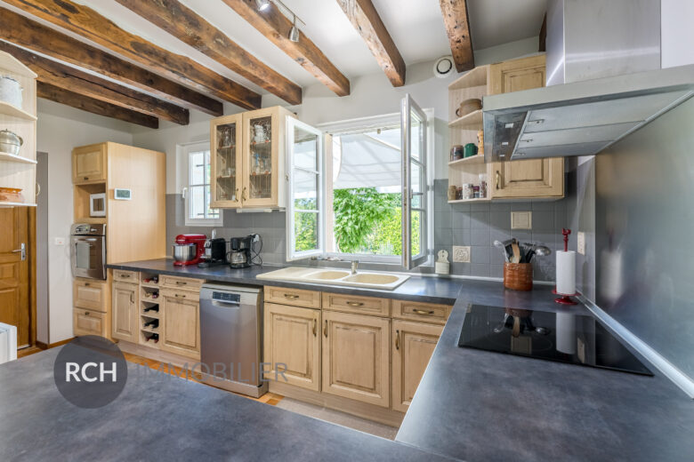 Photos du bien : Exclusivité – Gambais Centre – Très jolie maison « Serge Gautier » nichée sur un beau terrain arboré