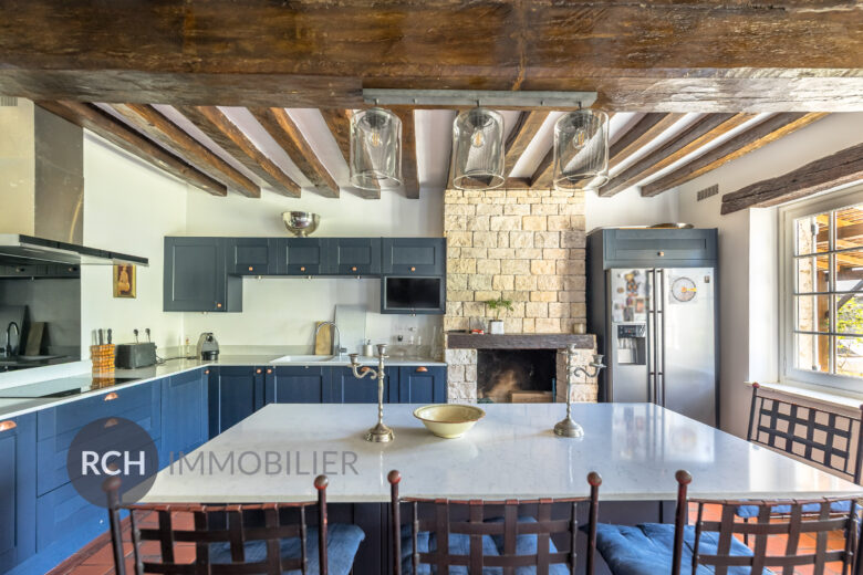 Photos du bien : Richebourg – Charmante maison ancienne avec maison d&rsquo;amis et piscine