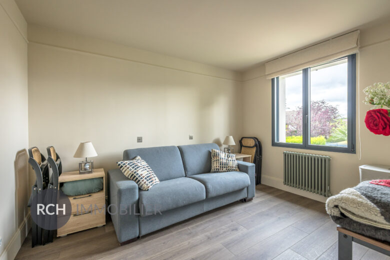 Photos du bien : Exclusivité – Location – Montfort-l’Amaury – Charmante maison familiale parfaitement rénovée dans un environnement calme