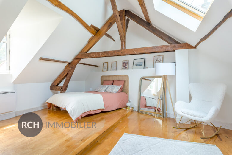 Photos du bien : Adainville – Charmante maison ancienne avec dépendance en coeur de forêt